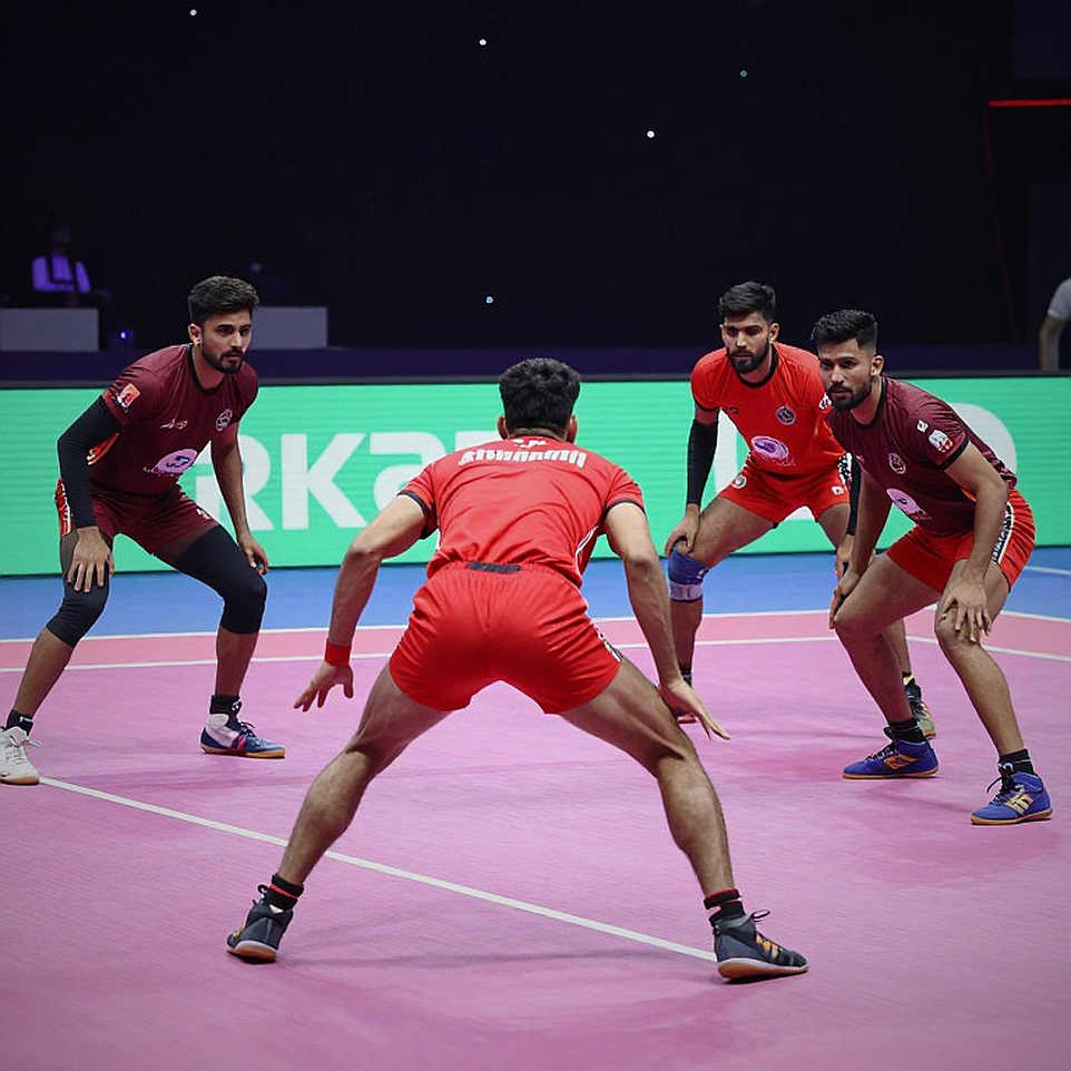 বোনাস লাইনের খাতা: এশিয়ান গেমসে ভারতের ৪৮ পয়েন্ট যেভাবে তার নিজের রক্ষণের ফাঁক ঢেকে রাখল