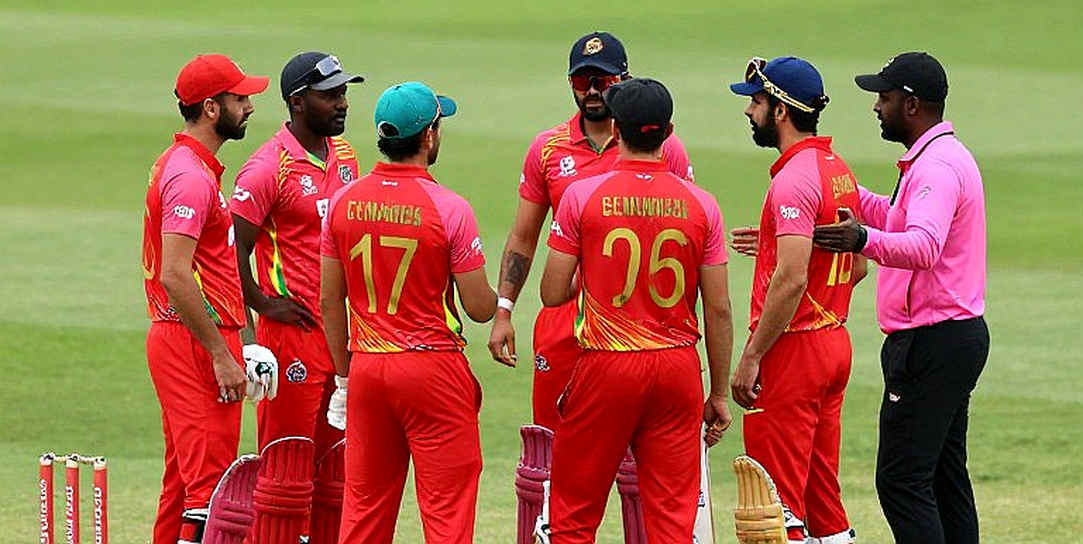 মাইক, ইমরান ও সেই আঠারো মিনিট: ধারাভাষ্যকক্ষের নীরব রাজনীতি