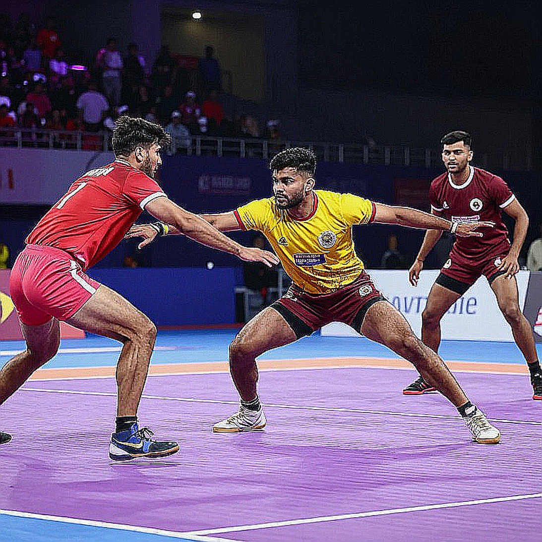 ছয় ফুট লাফ আর ২.৬ কোটি টাকার ট্যাগ: নাগোয়ায় পওয়ান সেহরাওয়াতের রেইড, আর ভারতের এক-বিন্দু নির্ভরতার ঝুঁকি